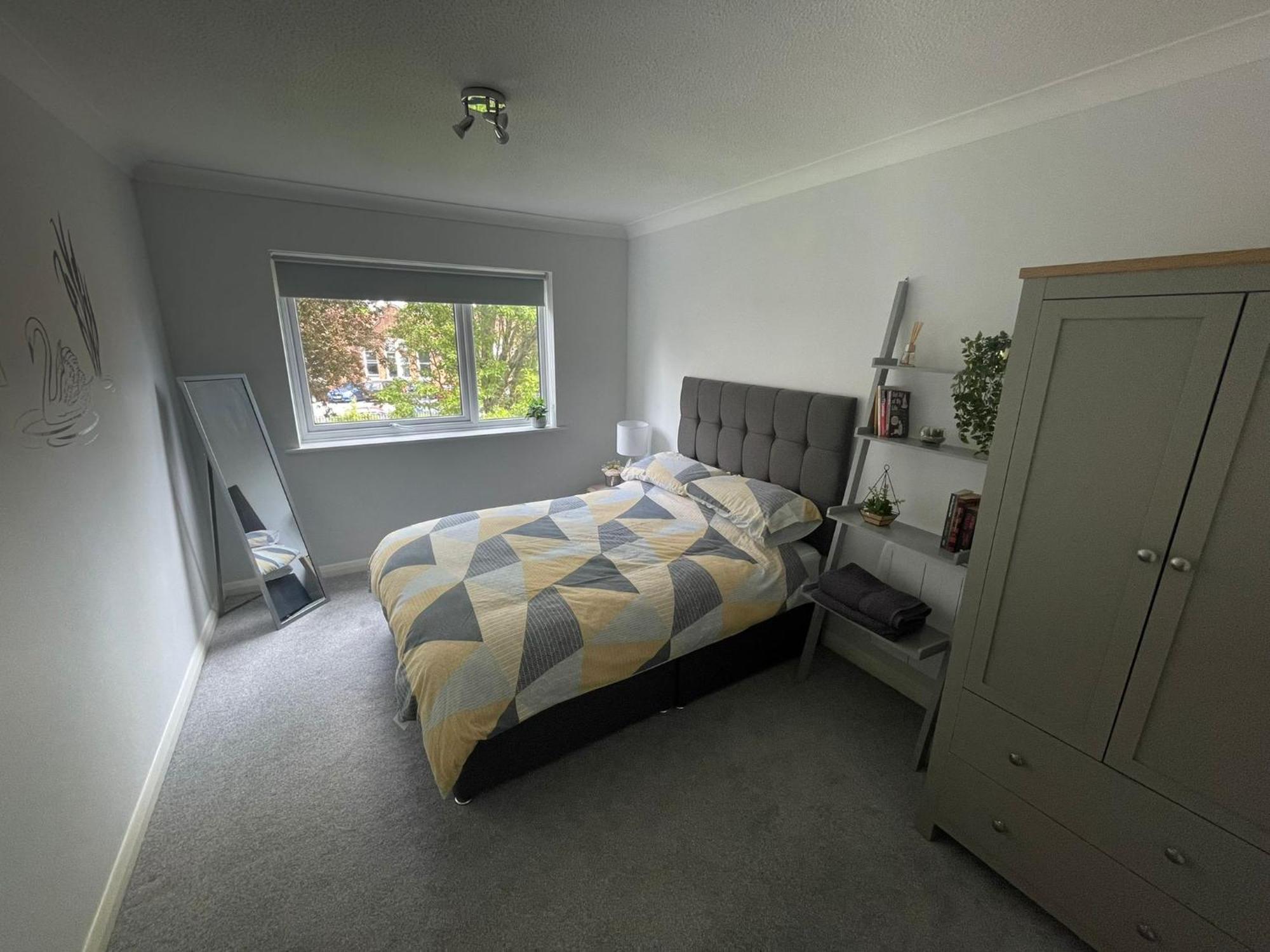 Canal Side Retreat - 2 Bedroom Apartment Heybridge  Room photo